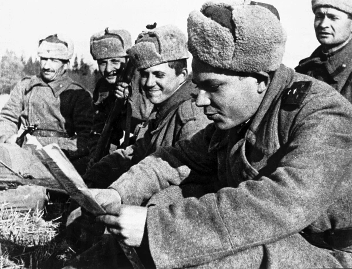 Военные годы. Солдаты Великой Отечественной войны. Советский солдат на фронте. Поэзия на фронте.