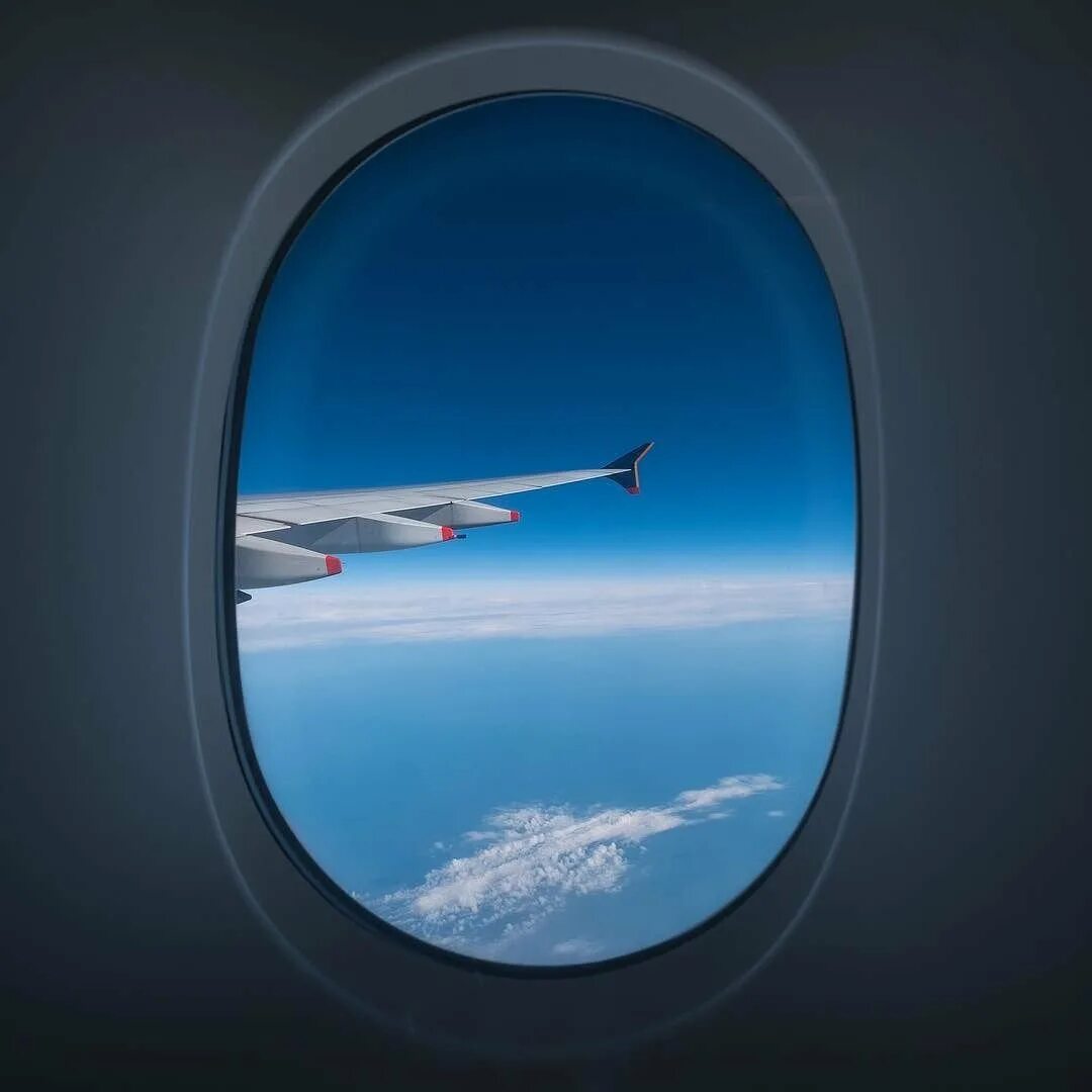 Боинг иллюминатор. Иллюминатор самолета боинг 737-800. иллюминаторы boeing 737. боинг 737 800 иллюминаторы. боинг 777 аэрофлот вид из иллюминатора.