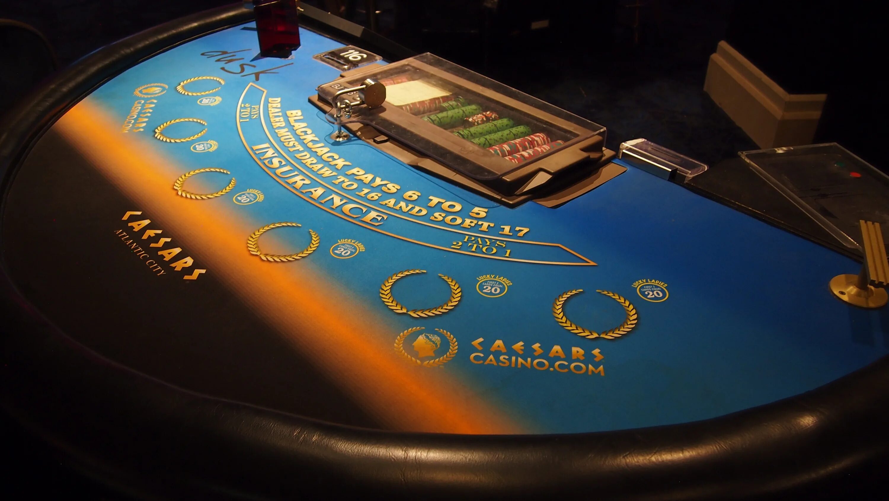 Oy casino сайт. Покерный стол. Стол казино. Стол для покера. Сукно для казино.