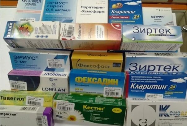 Топ препаратов от аллергии. Лекарство против аллергии. препараты от аллергии. таблетки от аллергии на д. противоаллергические табле.