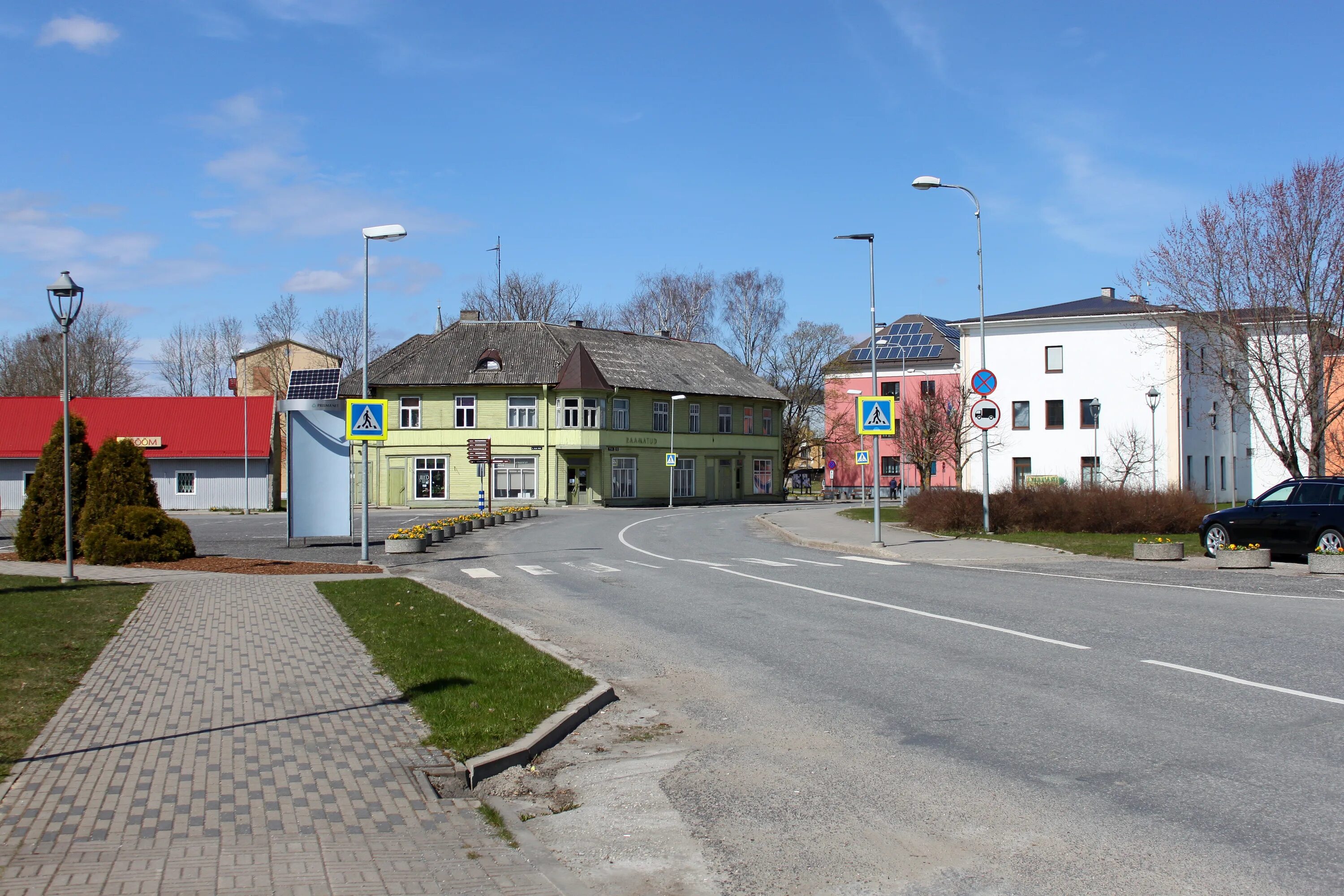 Железная дорога таллин - нарва. Тапа эстония достопримечательности. Аэродром тапа эстония. Где находится тапа. Жд вокзал тапа.