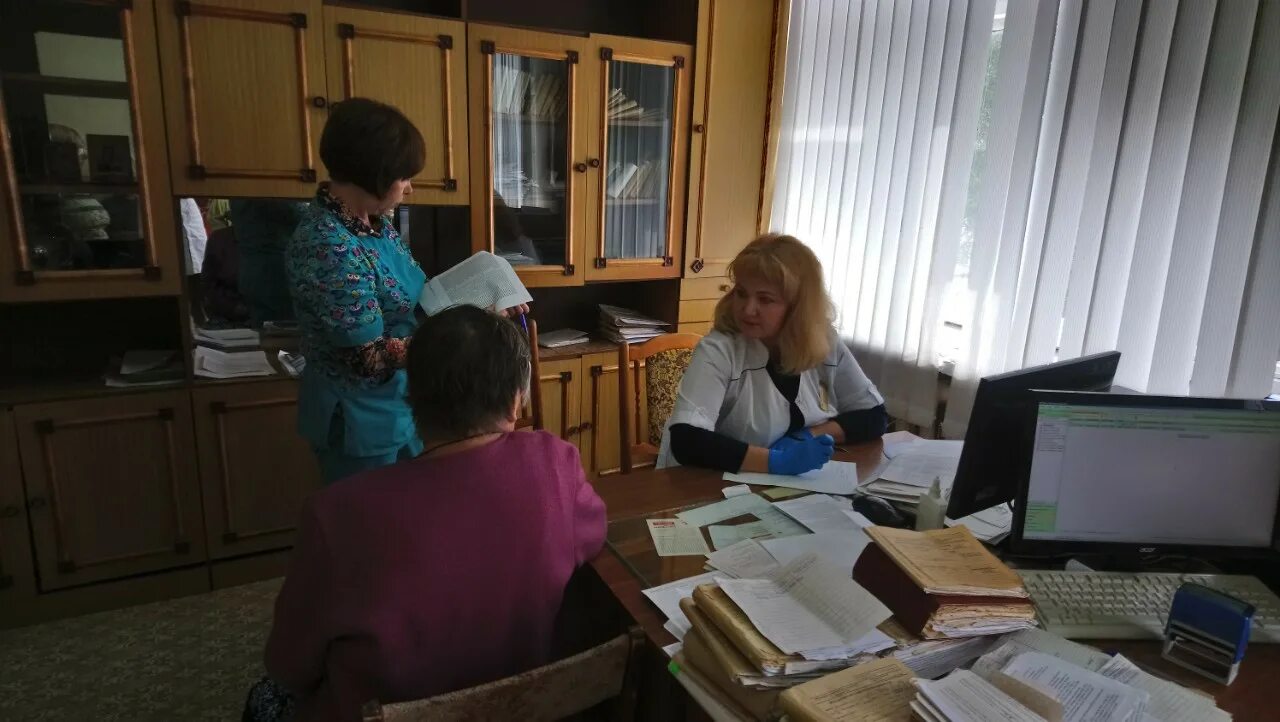 Урмарская црб. Урмарские работники больницы. Урмарская поликлиника 1992. Врачи урмарской больницы. Урмарская районная больница.