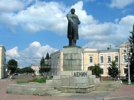 Площадь правды