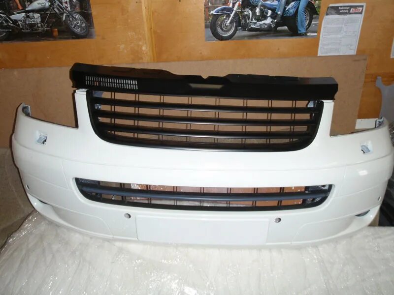 Обвес на фольксваген т5. Решетка радиатора vw t5 gp. Бампер т5. Т-5 фольксваген 1. Обвесы на мультивен т5.