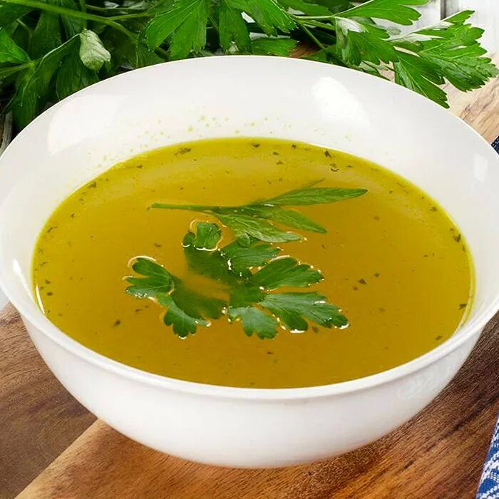 Что такое бульон. Бульон консоме. суп консоме. мясной суп консоме. крепкий говяжий бульон (консоме.