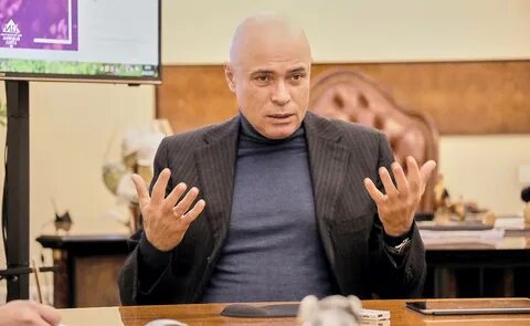 Артамонову игорю георгиевичу