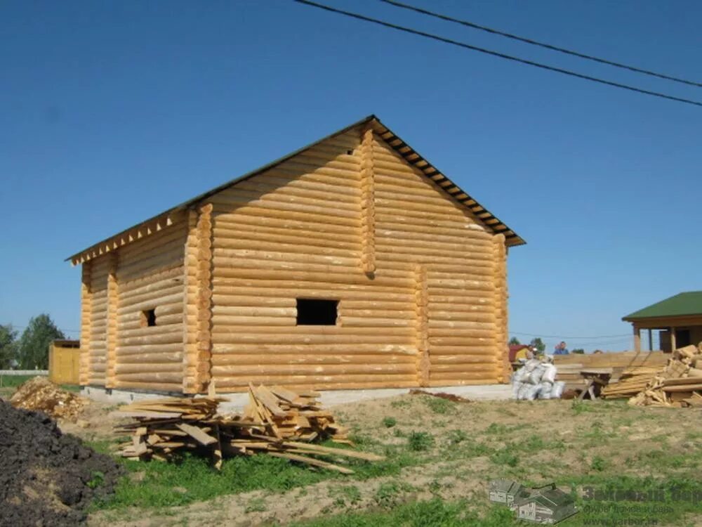 Дом из сруба 10х10. Дом оцилиндрованного бревна 10х10. Дом из бревна 10х10. Дом из сруба 10х10. Дом из сруба одноэтажный.