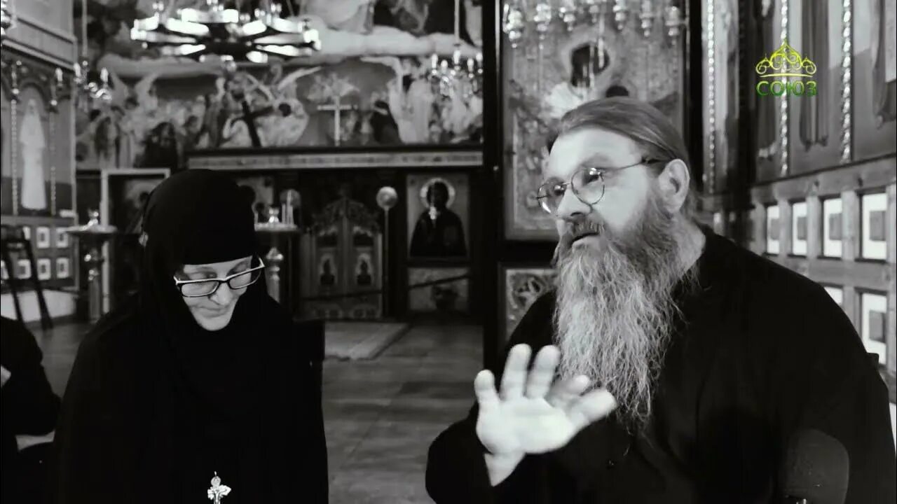 Разговоры в храме. Диалог священника. Беседы с батюшкой димитрий смирнов союз. Диалог священника. Священник беседует с прихожанином.