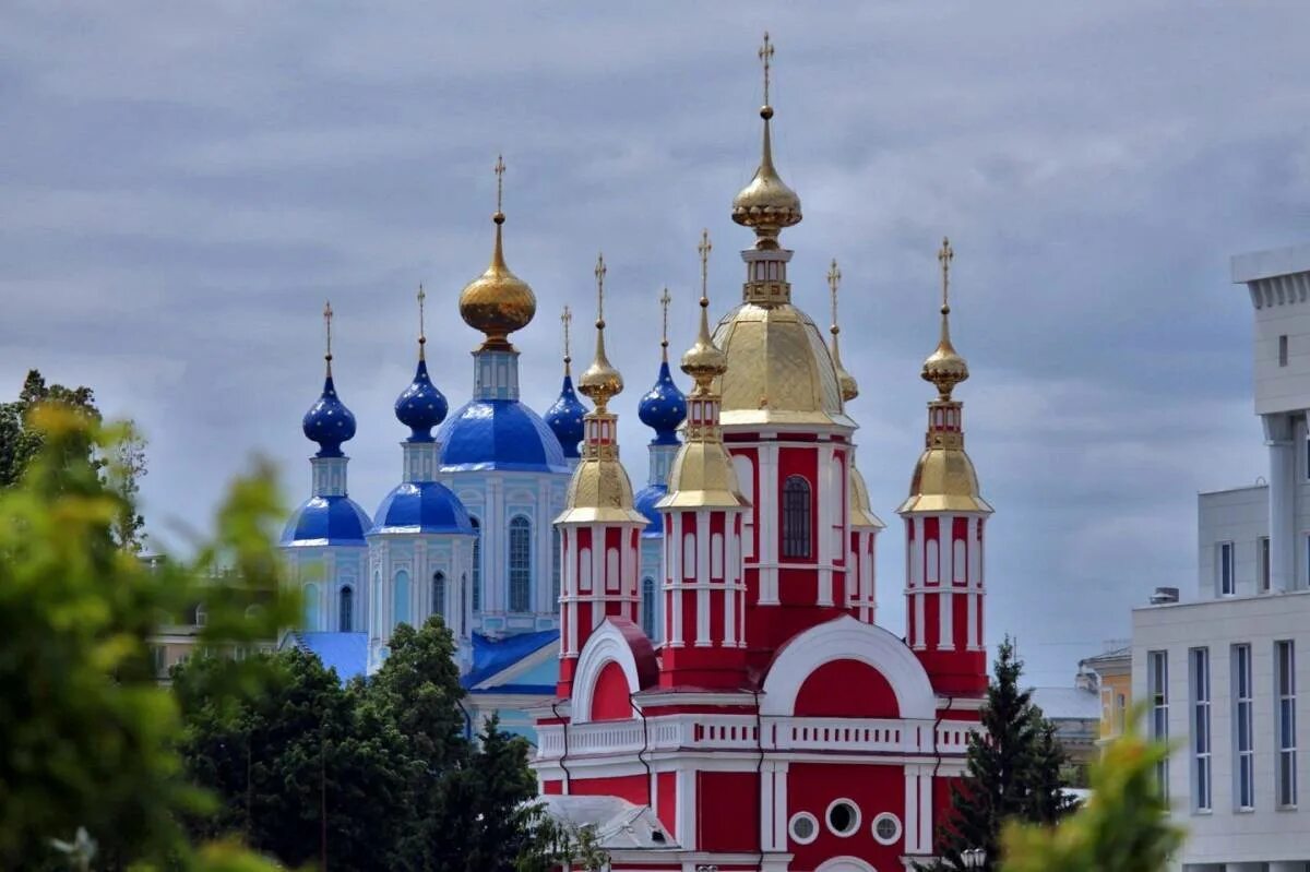 Казанский Богородичный мужской монастырь Тамбов. Храм трех святителей станица Ленинградская. Красивый храм.