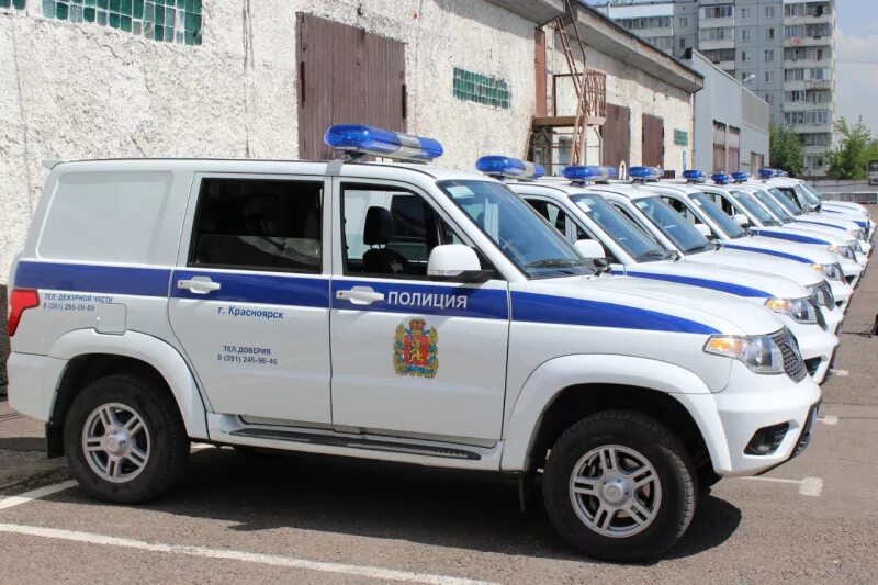 Полиция 6 красноярск. Уаз патриот ппс. уаз патриот полиция ппс. ппс уаз патриот милиция. машина ппс уаз патриот.