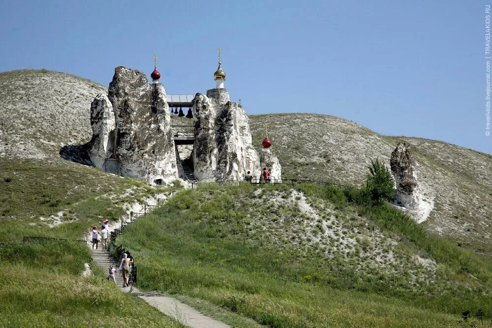 Музеи заповедники воронежской области. Музей-заповедник Дивногорье в Воронежской. Воронеж заповедник Дивногорье. Природный архитектурно-археологический музей-заповедник Дивногорье. Дивногорье меловые горы.