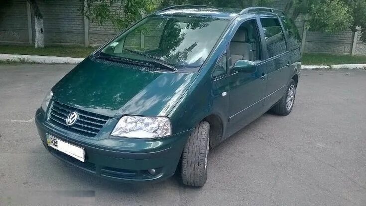 Volkswagen sharan 2001 год. Фольксваген Шаран 2001. Volkswagen Sharan зеленый 2000. Машина Шаран 2001 года. Фольксваген Шаран 2001г.в зелёный цвет.