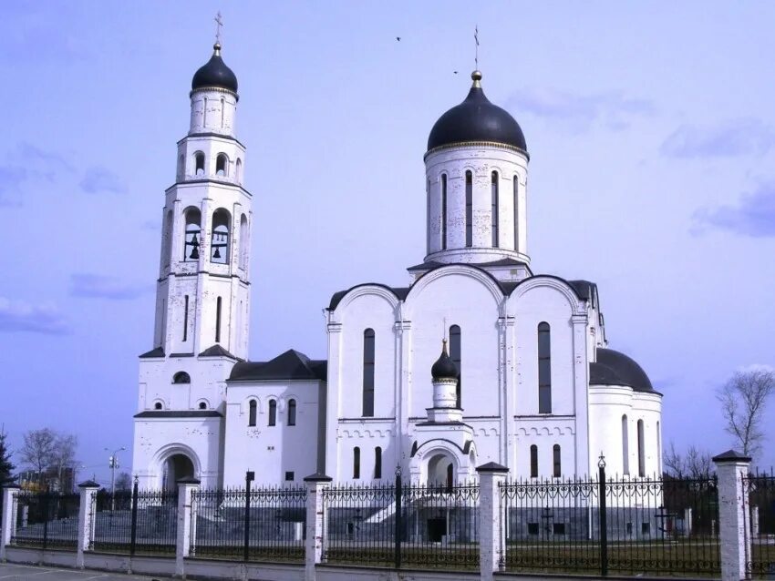 Г апрелевка наро-фоминский район. Ильинская церковь апрелевка. Храм в апрелевке московской области. Наро фоминск. Церковь ильи пророка апрелевка.