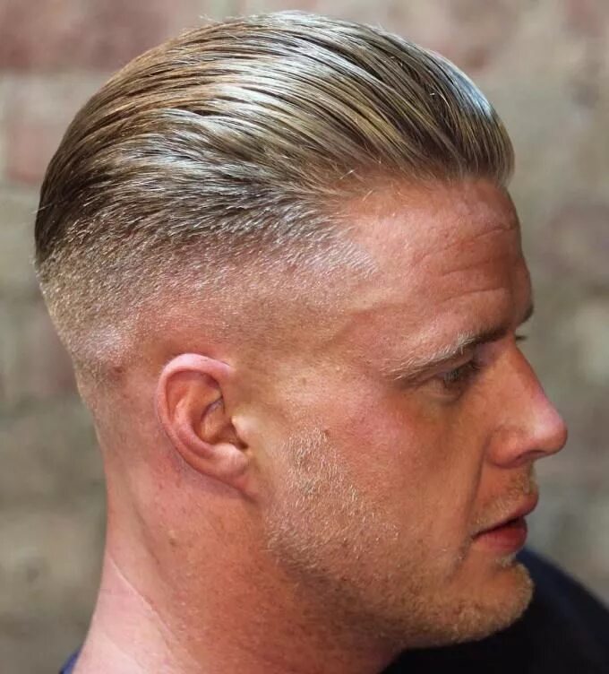 Прическа волосы назад мужская короткая 20 Classic Men's Hairstyles: 2024 Trends Cheveux masculins, Coupe de cheveux cla