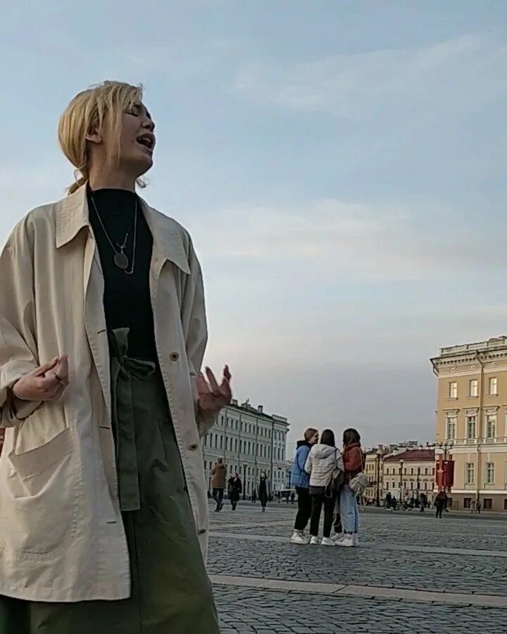 Угадай припев. Ююю брикмейн джойс припев из клипа.