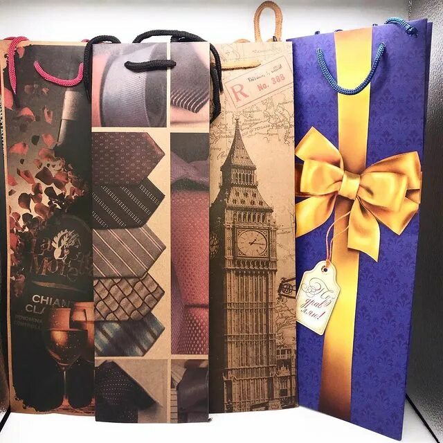 шикарный подарочный пакет. пакет подарочный "розы". бумажные пакеты с цветами. фирменный подарочный пакет. пакеты подарочные дорогие.