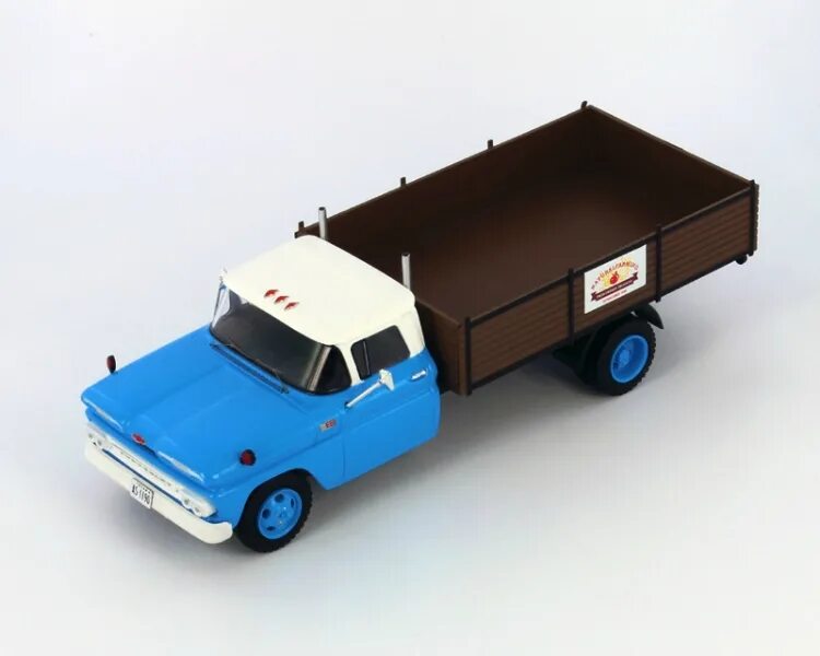 Машины 1 43. SCALECAR масштабные модели 1 43. Модель 1974 Chevrolet c-10 Brava 1/43. Chevrolet грузовик 1|43. Магнум Бенеттон грузовик 1:43.