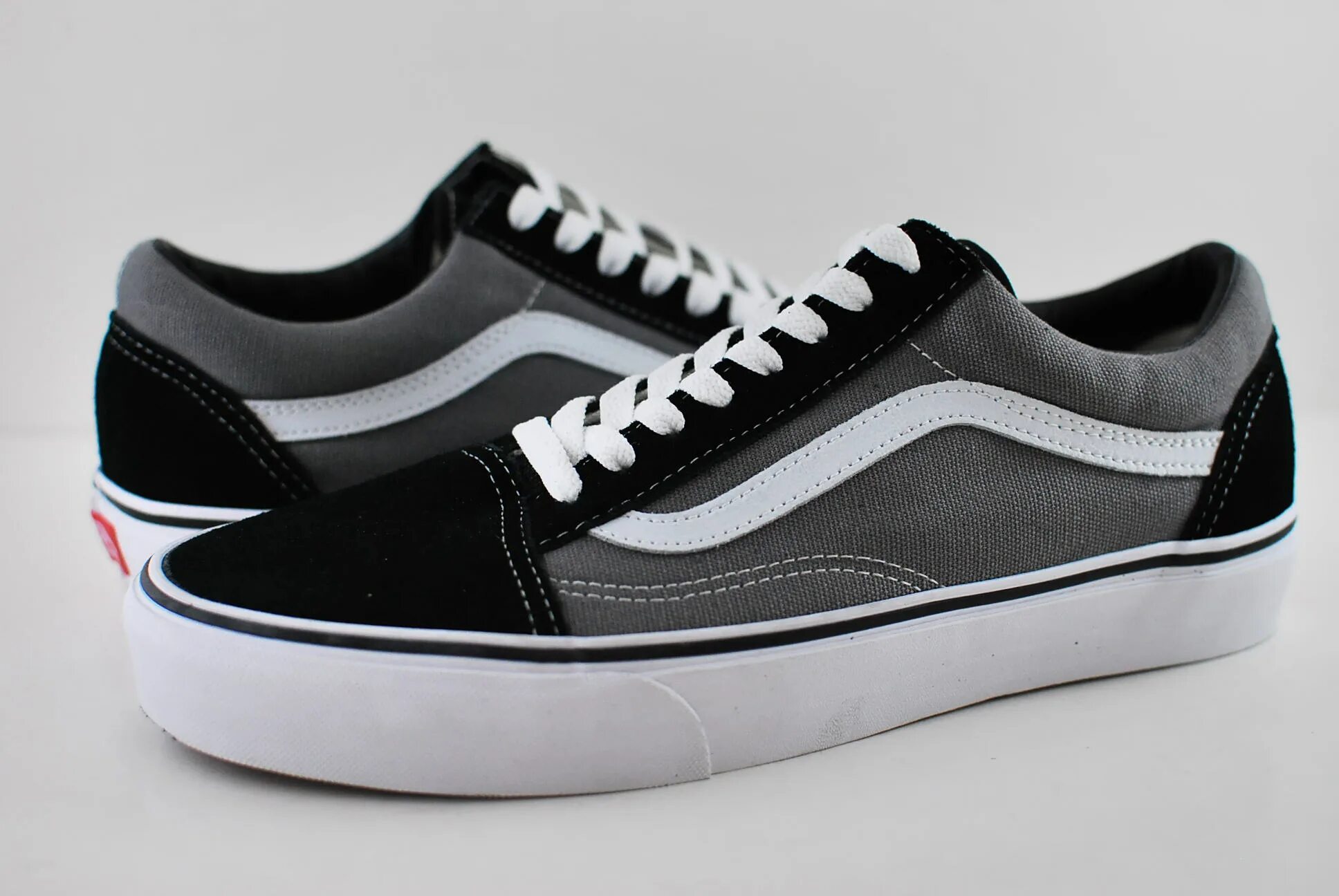 Van9005. Кеды vans old Skool. Кеды Ванс Олд скул черные. Кеды Ванс серые. Ванс Олд скул серые.