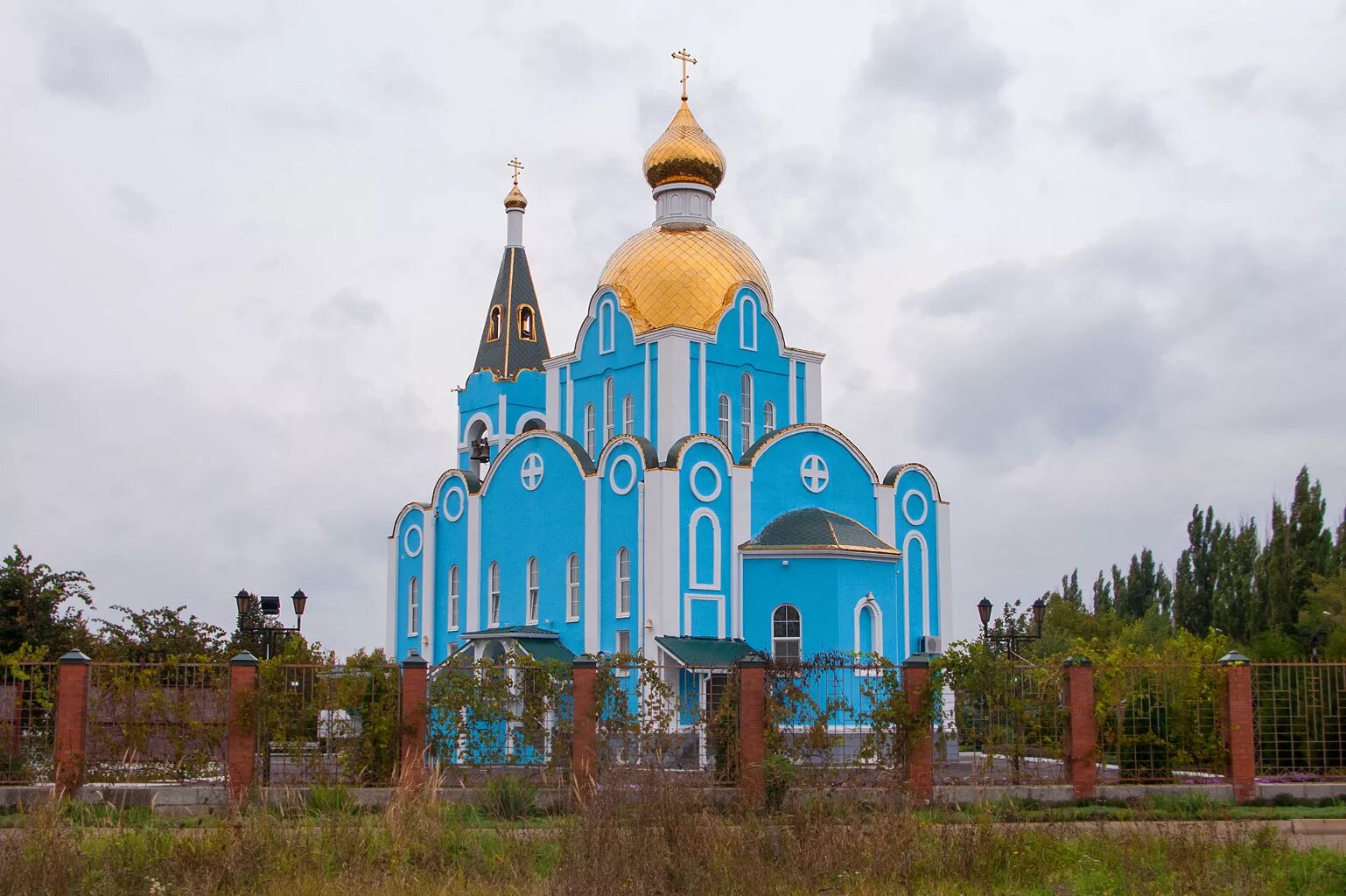 Хоперская тихорецкий район краснодарский край. Храм Тихорецк. Храм Ксении Петербургской Тихорецк. Тихорецкая Краснодарский край.