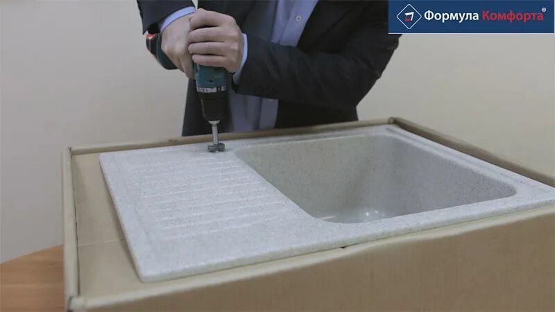 Как просверлить мойку из искусственного камня. Чем просверлить мойку из искусственного камня для смесителя. как сделать отверстие в мойке из искусственного камня под смеситель. как просверлить раковину из искусственного камня под смеситель. как сверлить раковину из искусственного камня под смеситель.