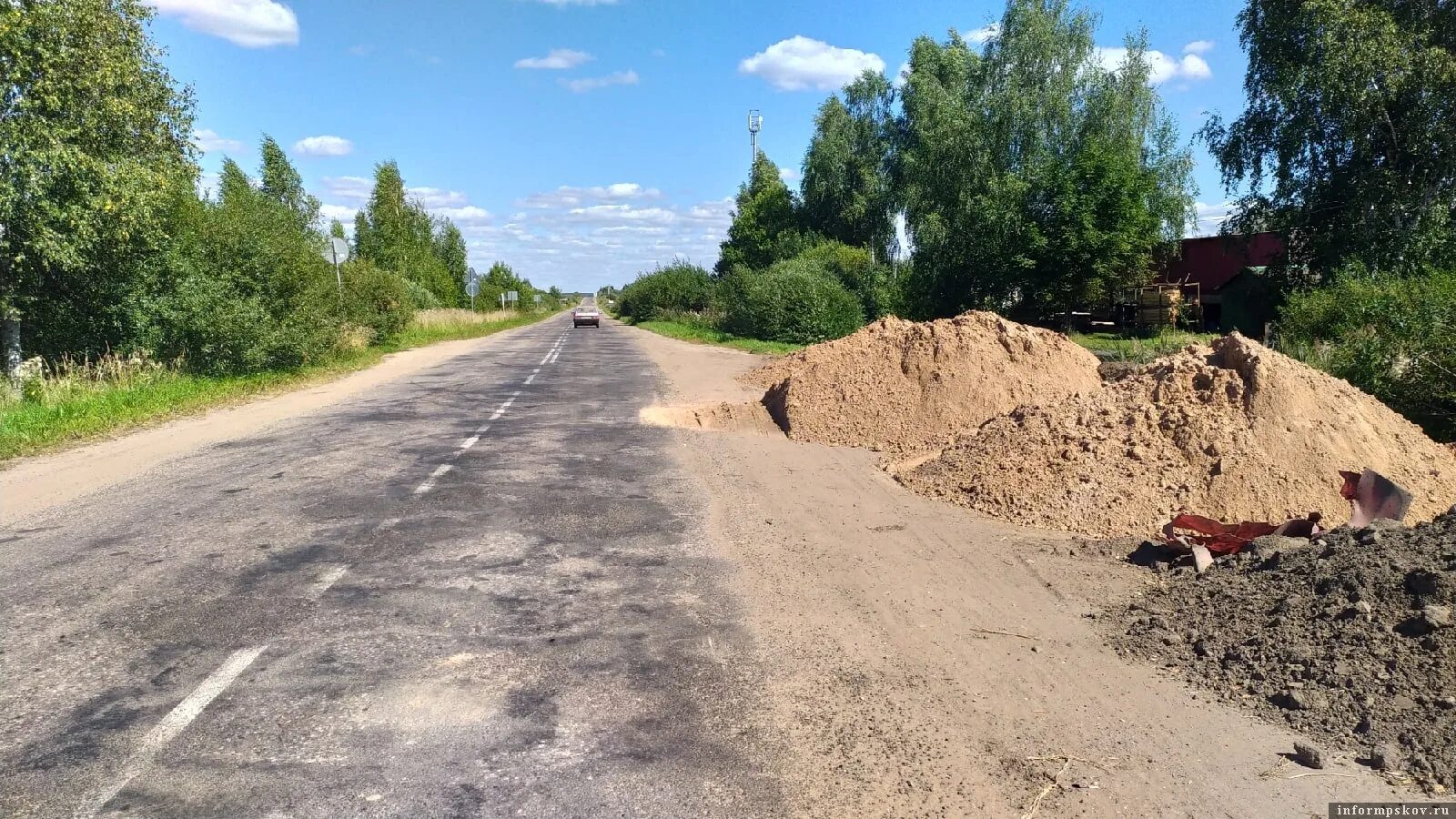 Город великие луки. Великие луки холм. Луки великие луки. Дорога холм локня. Псковская область дороги.