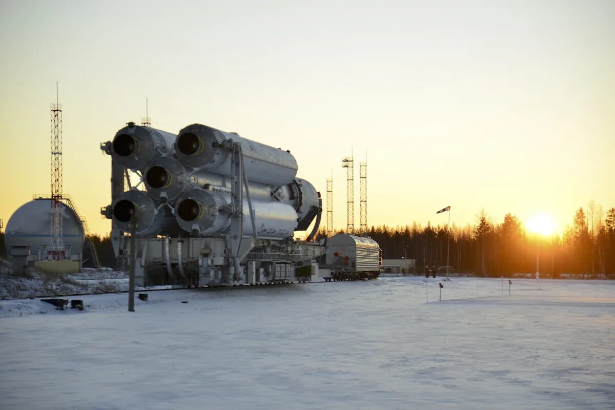 Самые космодромы россии. Космодром Плесецк Ангара. Стартовый комплекс Ангара Плесецк. Ангара-а5 ракета-носитель Плесецк. Космодром Плесецк стартовый комплекс Ангара.