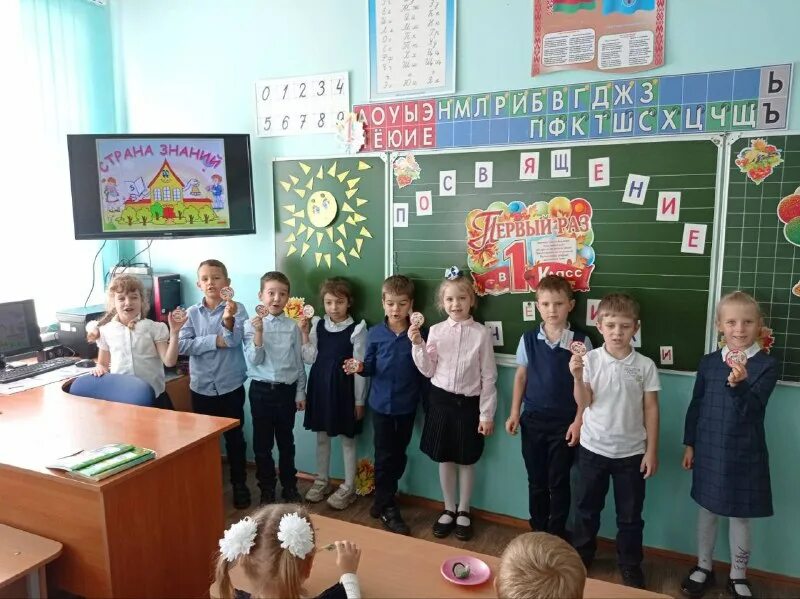 Школа 94 ижевск. Школа 94 новосибирск. Школа № 94. Сш 94. Школа 94 барнаул.