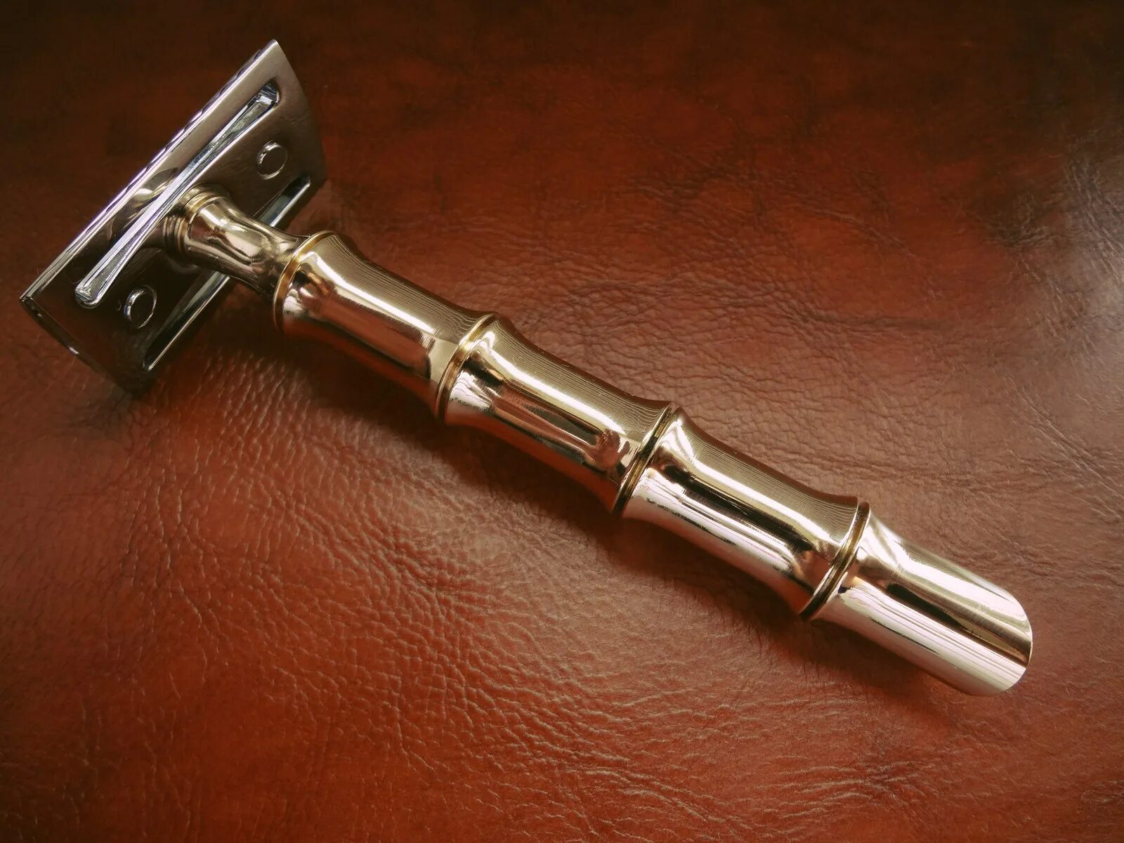 Ручки для бритвенного станка. Ручка разборная для бритвенного станка. Ручки для т образных станков тайпан размер. Накатка на ручку станка для бритья. Ручка для rockwell 6s.