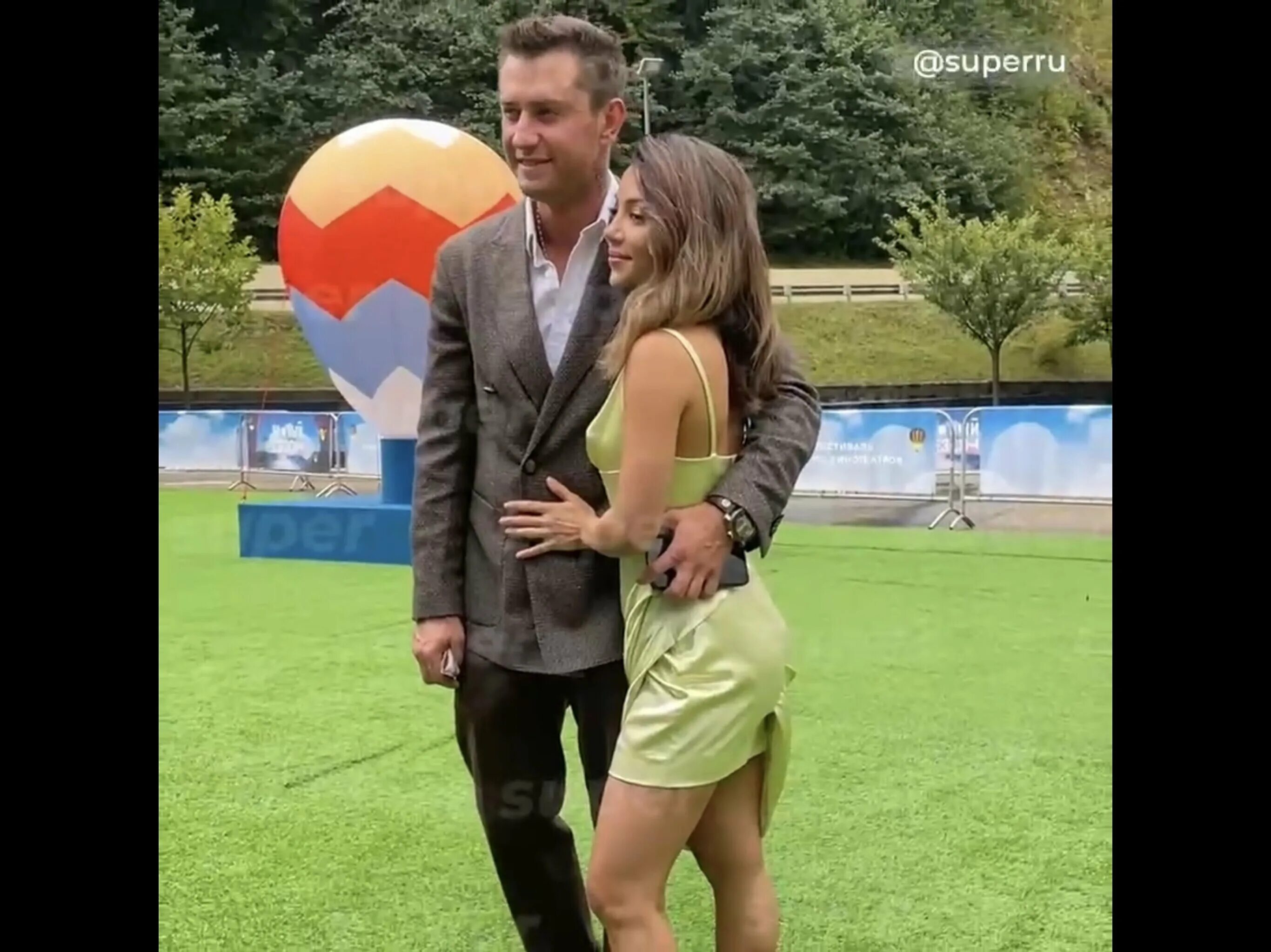 Жена прилучного нова
