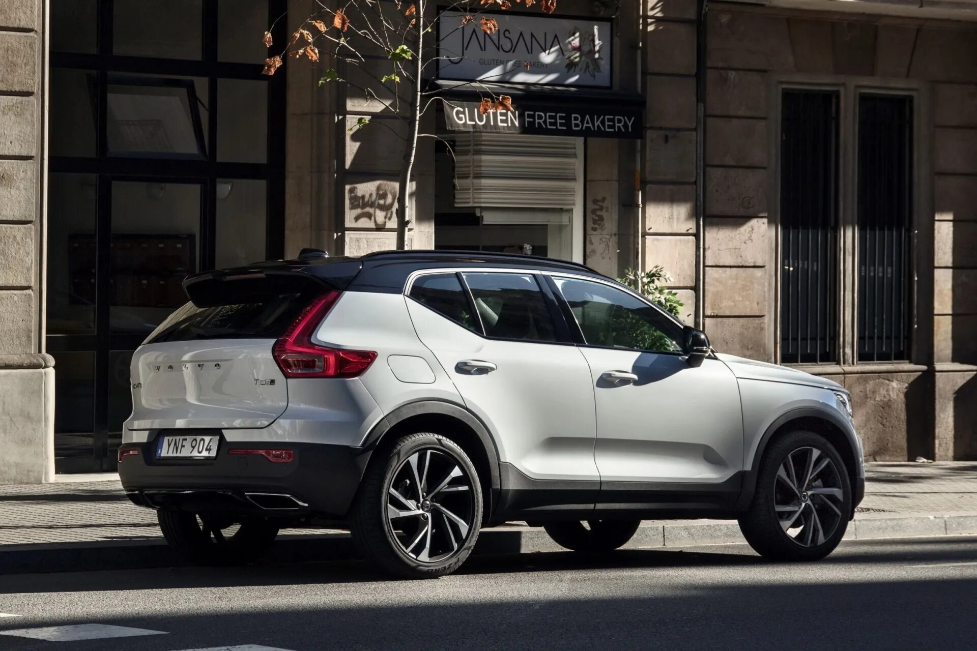 Сх 40. Volvo xc40 новый. Volvo xc40 2022. Вольво хс40 2020. Volvo xc40 2021.