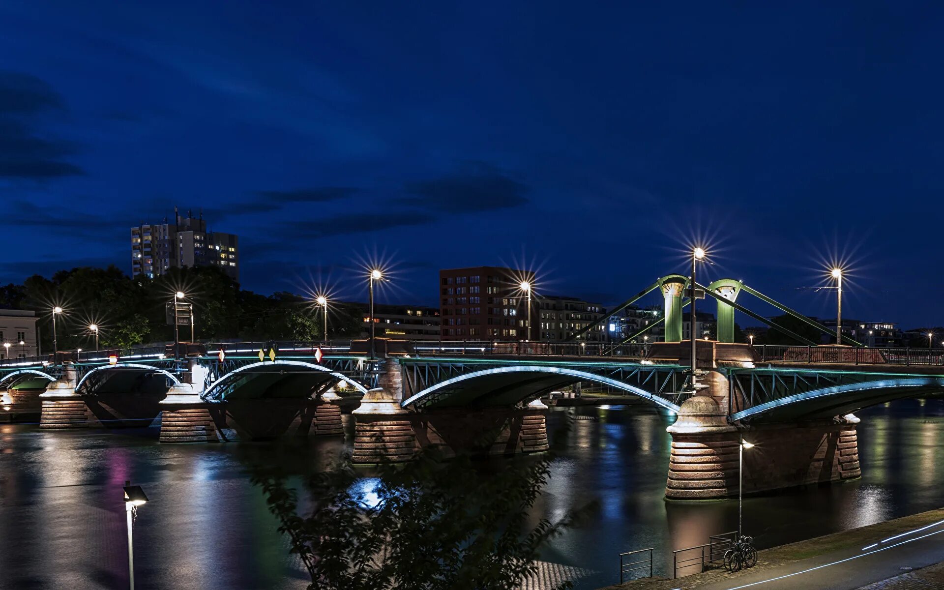 Main bridge