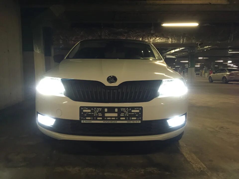 Шкода рапид 2020 туманки. Н15 лампа светодиодная на шкода рапид. Шкода рапид номер 398. Шкода рапид 2018 года лампы. Шкода рапид 1.