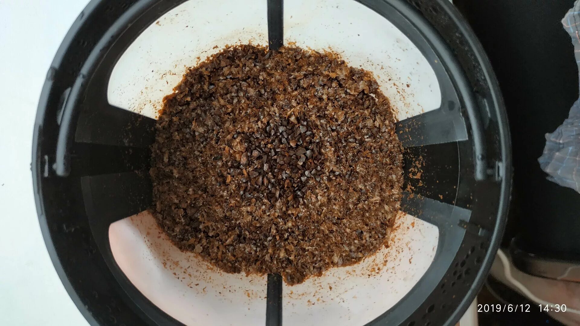 крупный помол кофе. кофеварка philips помол кофе. какой помол кофе для капельной кофеварки. какой помол кофе для капельной кофеварки. Delonghi icm 15250.