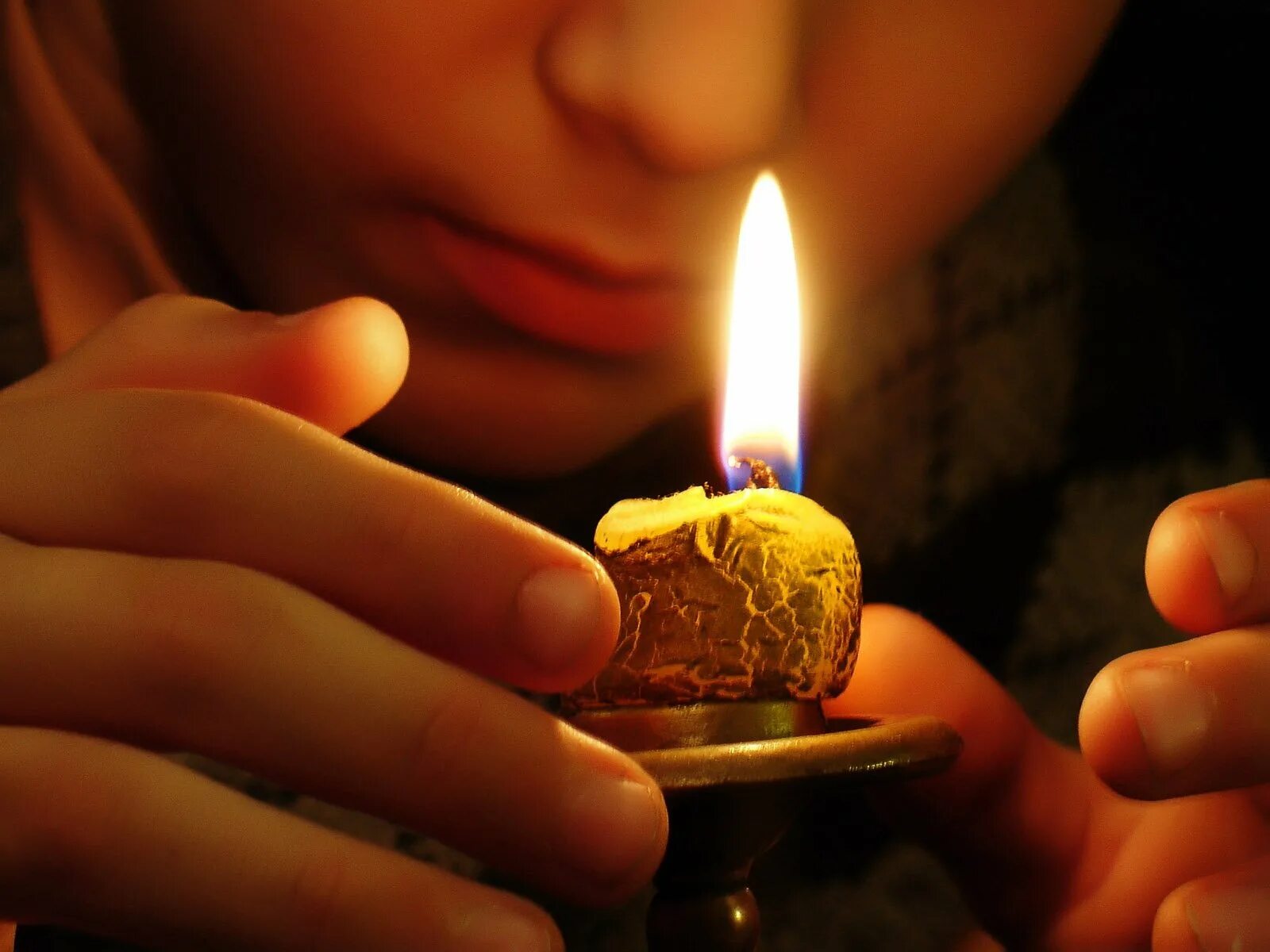 Ритуалы со свечами. Магические свечи. Приворот. Горящие свечи. Заговор на обиженного