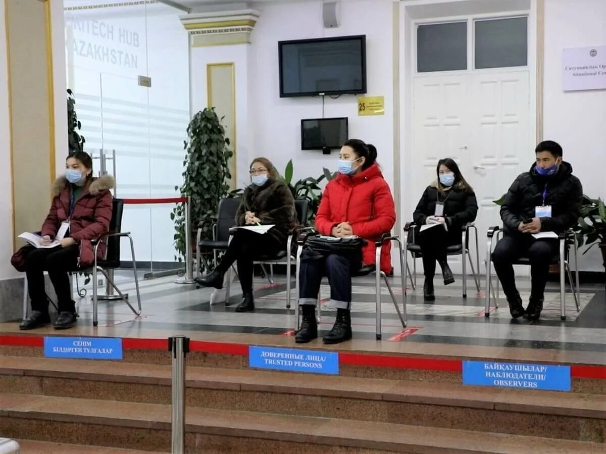 Ном приложение для наблюдателей на выборах 2025. Независимые наблюдатели на выборах. наблюдатели на выборах 2025. наблюдатели на избирательных участках. наблюдатели на выборах фото.