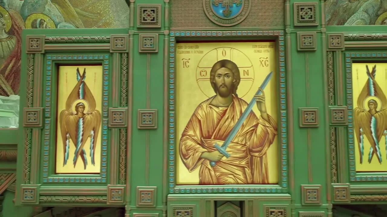 Спаситель часы