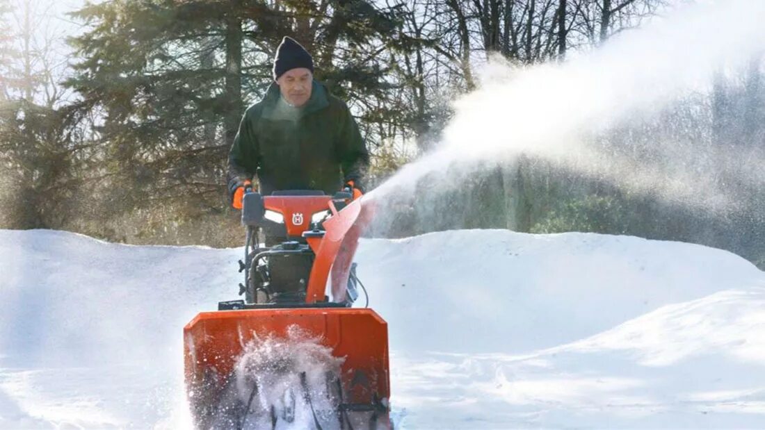 снегоуборщик чемпион 1074 bs. снегоуборщик champion st656. один дома снегоуборщик. снегоуборщик люди с лапотками. отвал для снегоуборщика.