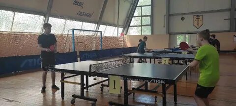 В первенстве класс по настольному теннису принимали