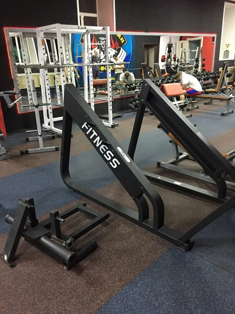 тренажерный зал армада астрахань. тренажерные залы астрахань. тренажерные залы астрахань. алекс тренажерный зал. тренажерные залы астрахань.