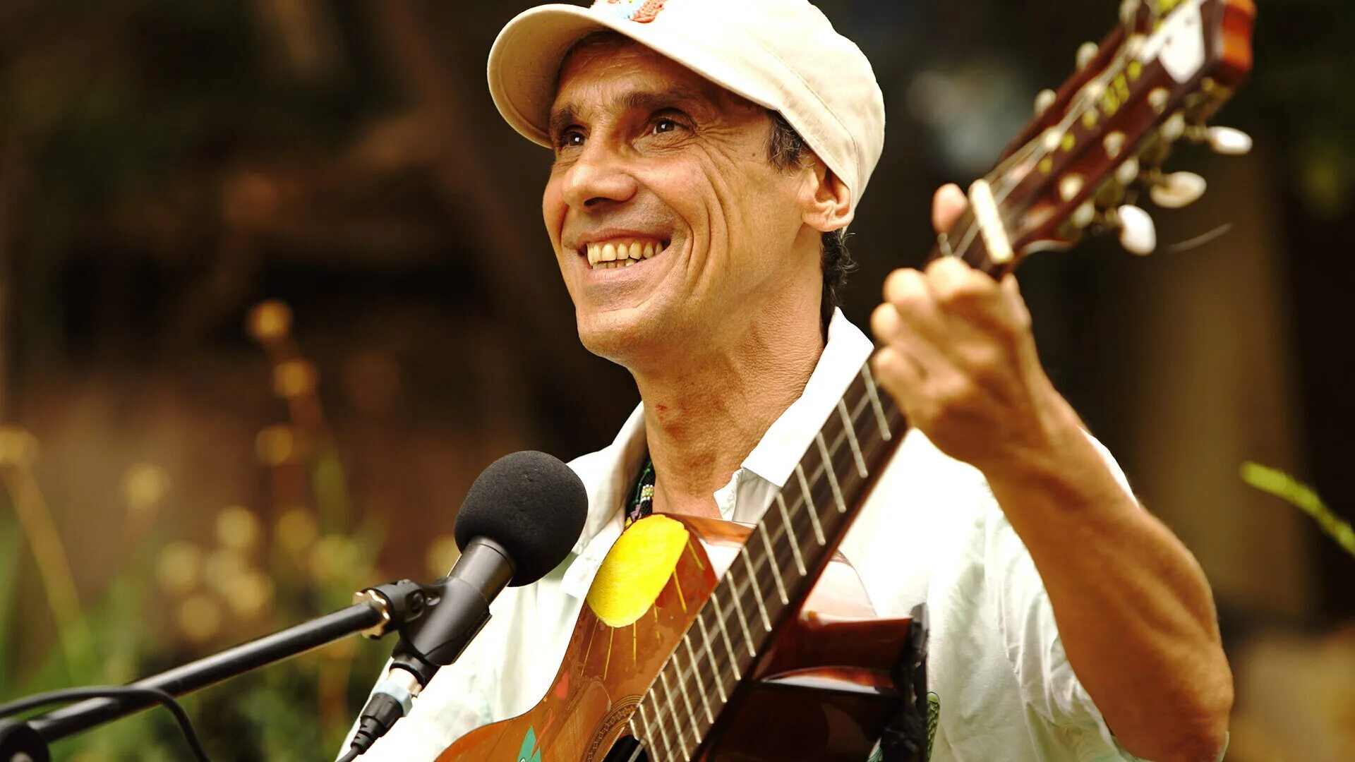 Ману чао бонго бонго. Manu chao. чао фан. ману чао группа. manu chao сейчас.