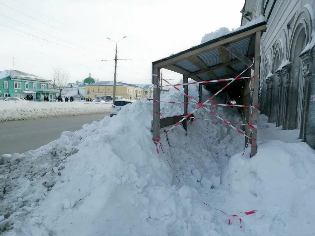 Барнаул завалило снегом. Барнаул снег. Норильск центр завалило снегом. Сыктывкар завалило снегом. Сугробов сегодня