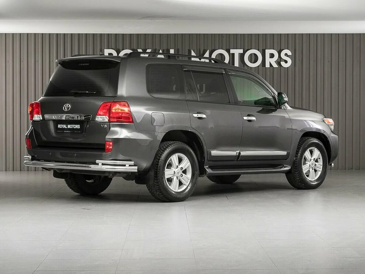 Land cruiser 2014. Toyota land cruiser 200 2014 серый. крузер 200 серый металлик. toyota land cruiser 200 bms. тойота ленд крузер 2014 серая.
