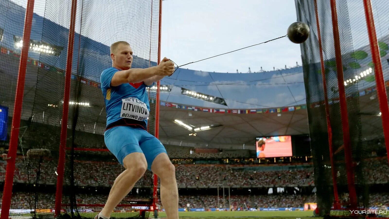 Олимпийский чемпион Литвинов. Метание молота в легкой