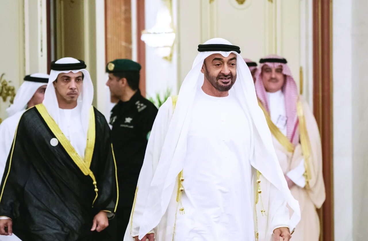 Последнее видео шейх. Династия аль нахайян. sheikh mohammed bin zayed. мухаммад ибн зайд аль нахайян с женой. докку шейх.