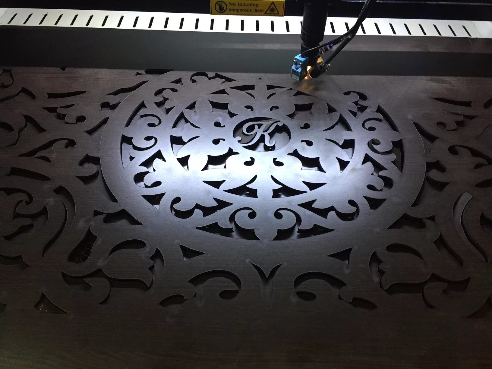 Декор для лазерной резки. Решетки векторные узоры dxf. Трафареты для лазерной резки. Узор для решетки вектор. Панно на лазере.