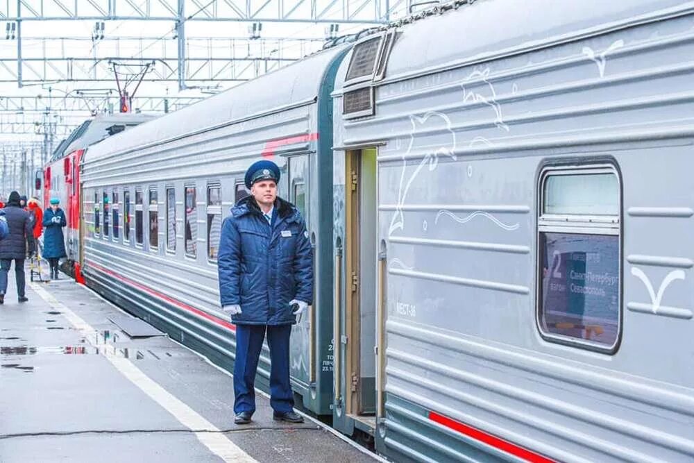 Поезд санкт петербург симферополь гранд экспресс. Поезд Таврия Севастополь Санкт Петербург. Поезд 007а Санкт-Петербург Севастополь. Гранд поезд в Крым Таврия экспресс. Поезд Таврия СПБ Симферополь.