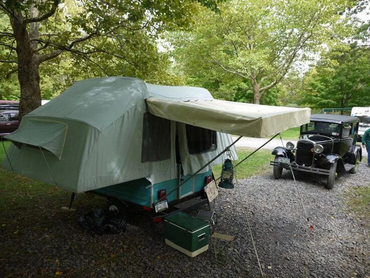 Прицеп палатка купить. Кемпинговые прицепы Comanche. Туристический прицеп палатка. Прицеп палатка для легкового автомобиля. Раскладной прицеп палатка.