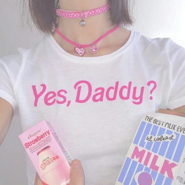 Daddy dom little. Дэдди кинг. yes daddy девушки. daddy&#039;s girl девушка. daddy issues эстетика.