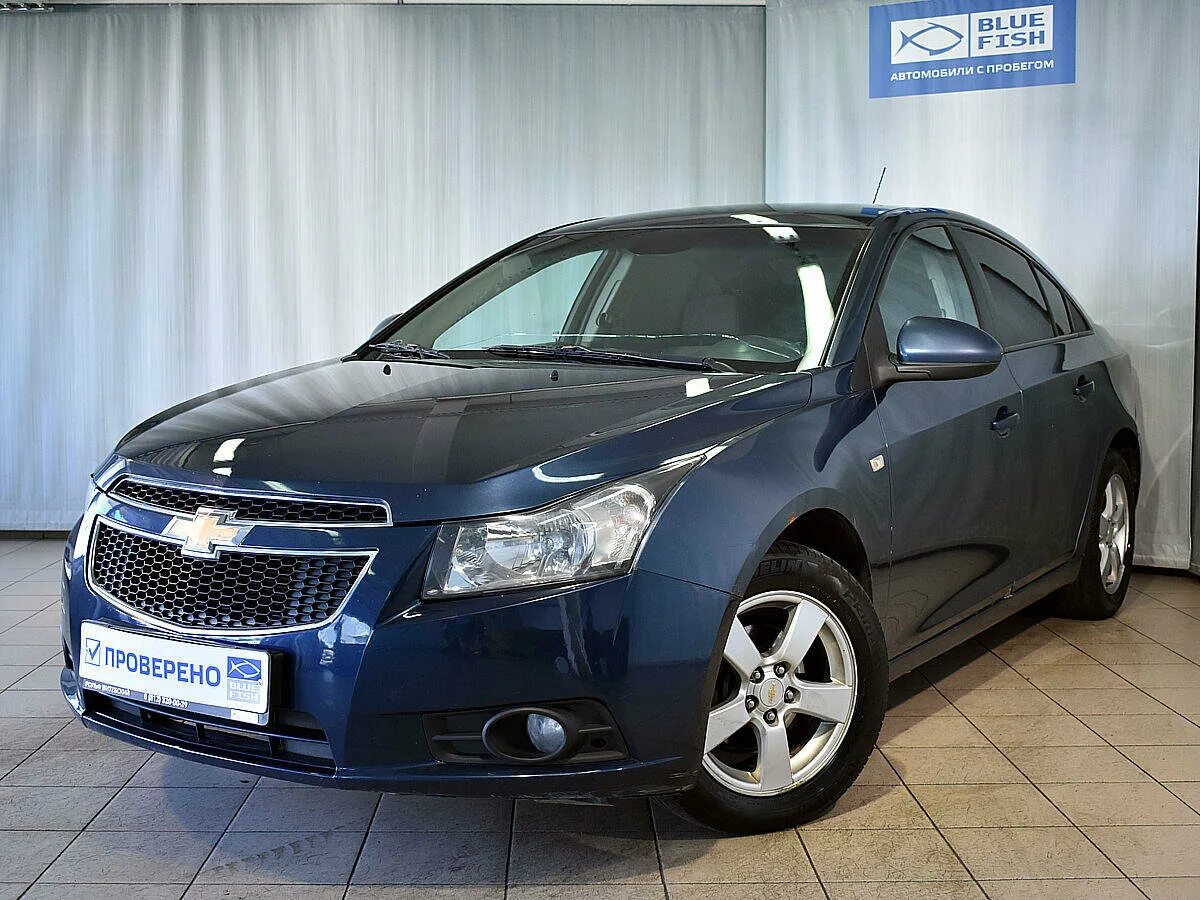 Шевроле круз б у купить. Chevrolet Cruze 2010. Шевроле Круз седан 2010. Chevrolet Cruze 1.6 109 л.с. Шевроле Круз 2010 1.6.