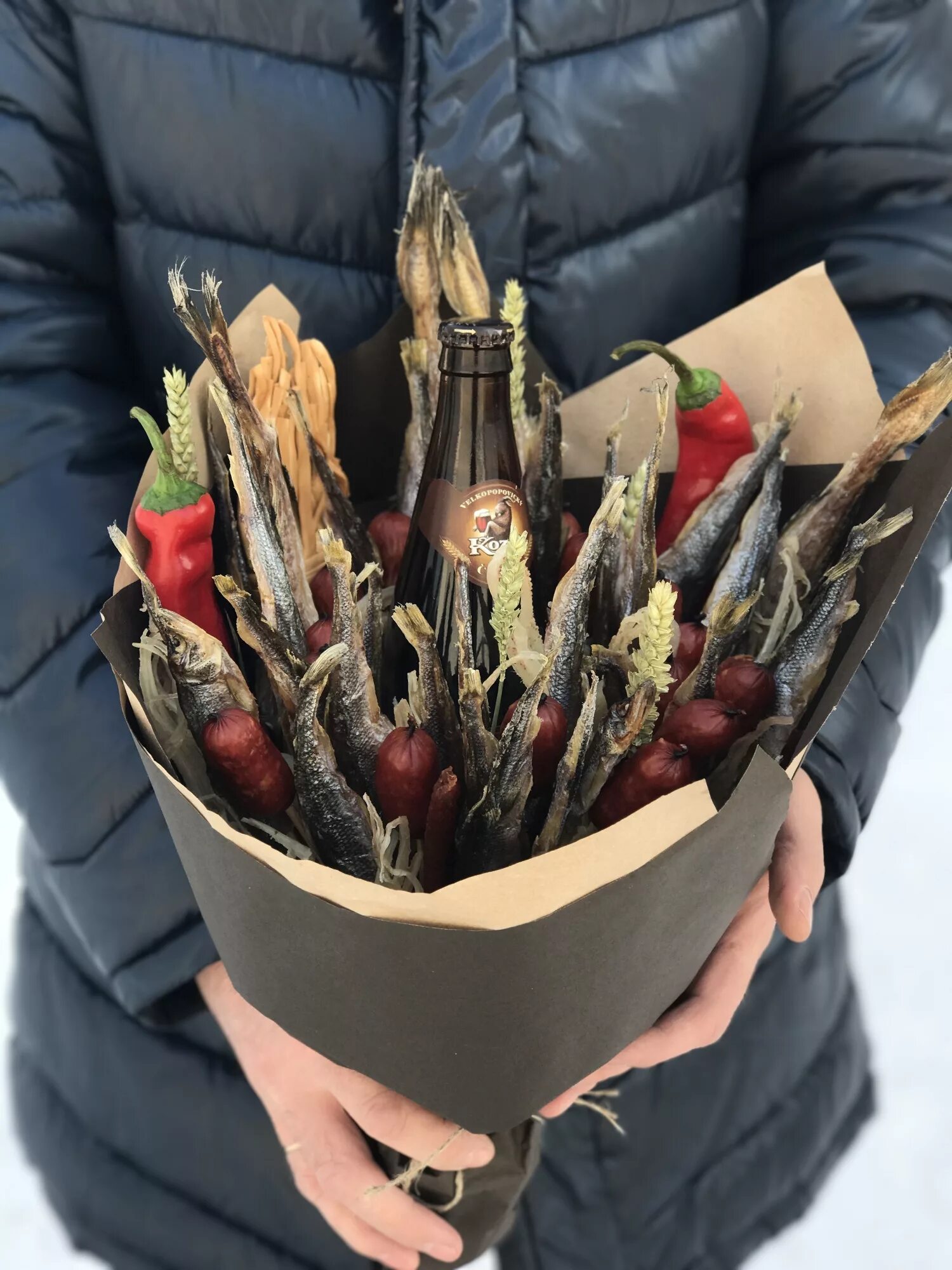 Как упаковать пивной букет. Оригинальные букеты для мужчин. пивные букеты. упаковка мужского букета. букет для мужчины необычный.
